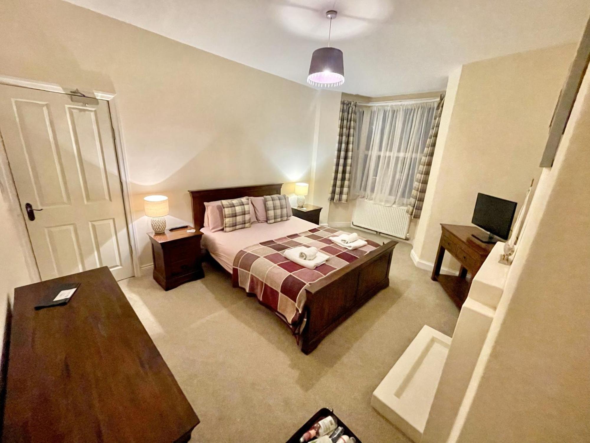 Tidesreach Filey, Sleeps 13, Close To Beach Zewnętrze zdjęcie