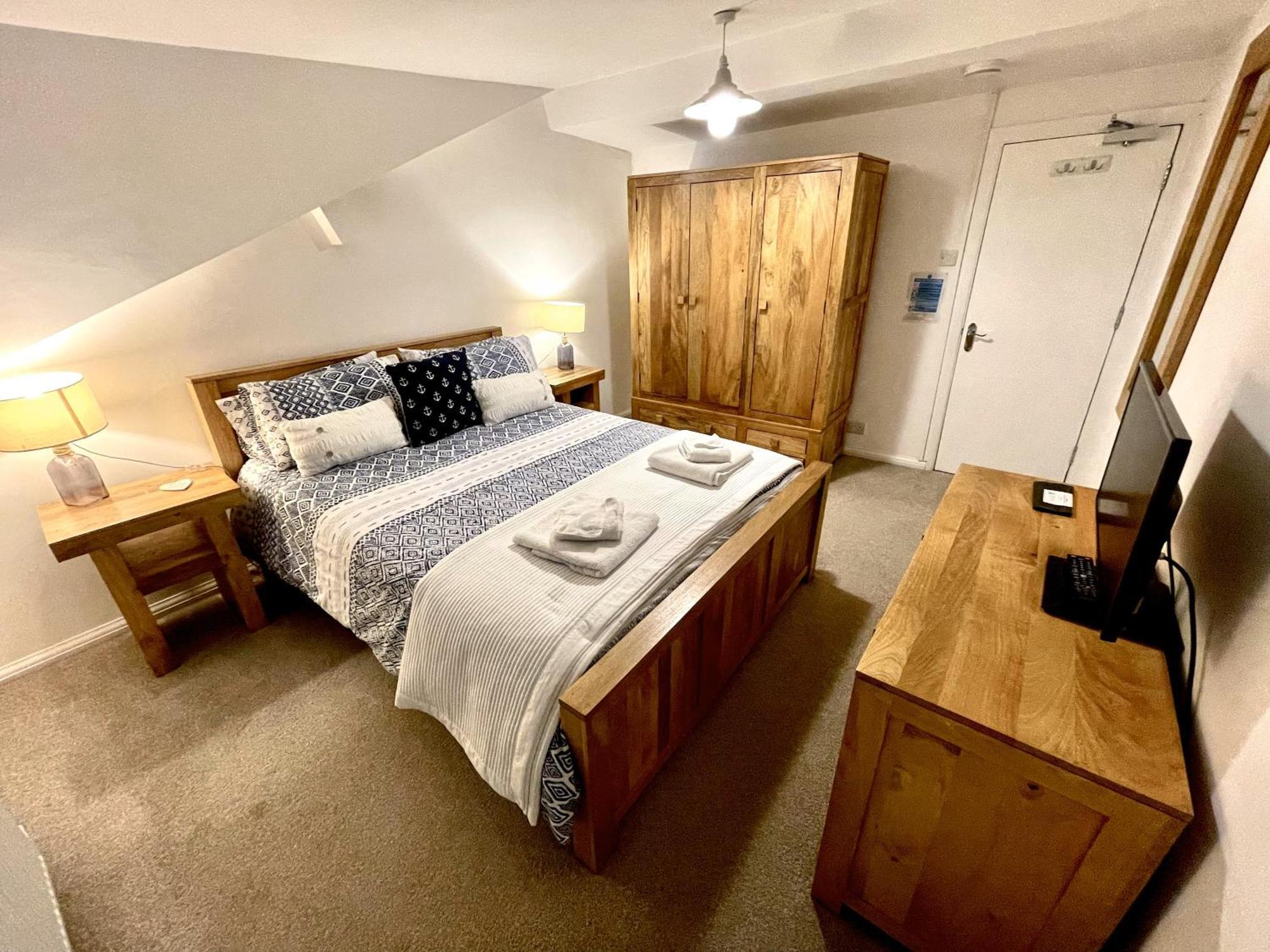 Tidesreach Filey, Sleeps 13, Close To Beach Zewnętrze zdjęcie